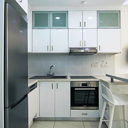 Ferienwohnung Phaedrus Living: Seaside Luxury Flat Lighthouse 66 Paphos Exterior foto