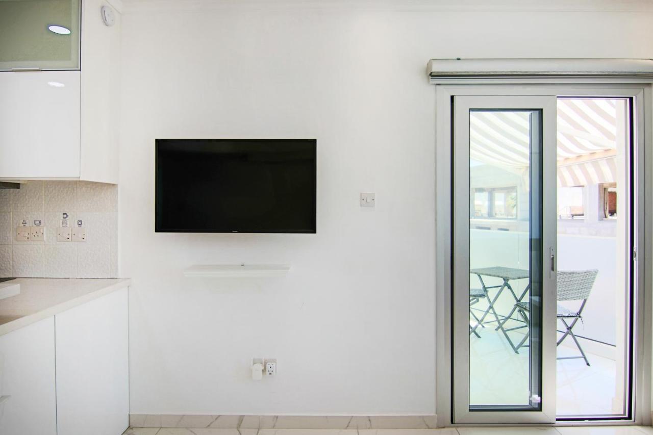 Ferienwohnung Phaedrus Living: Seaside Luxury Flat Lighthouse 66 Paphos Exterior foto