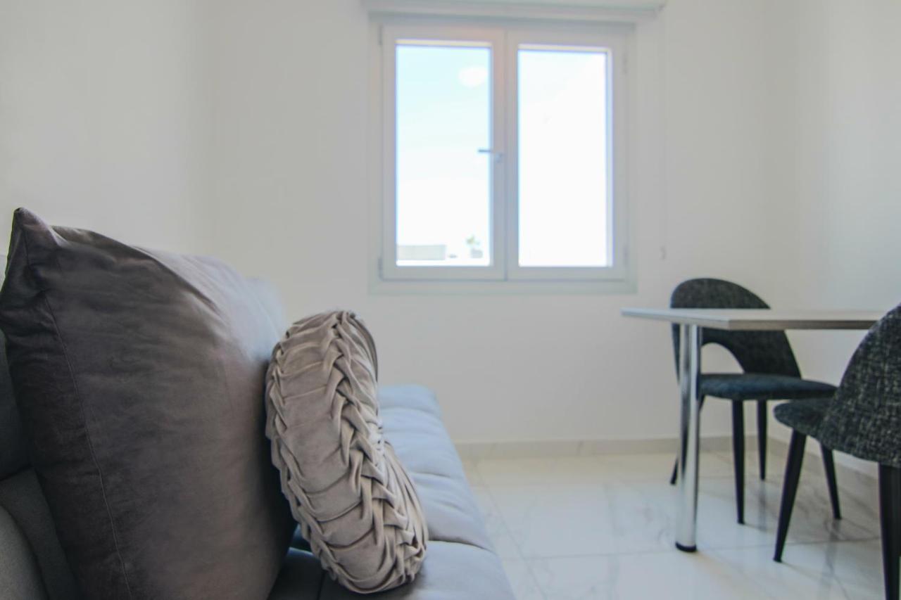 Ferienwohnung Phaedrus Living: Seaside Luxury Flat Lighthouse 66 Paphos Exterior foto